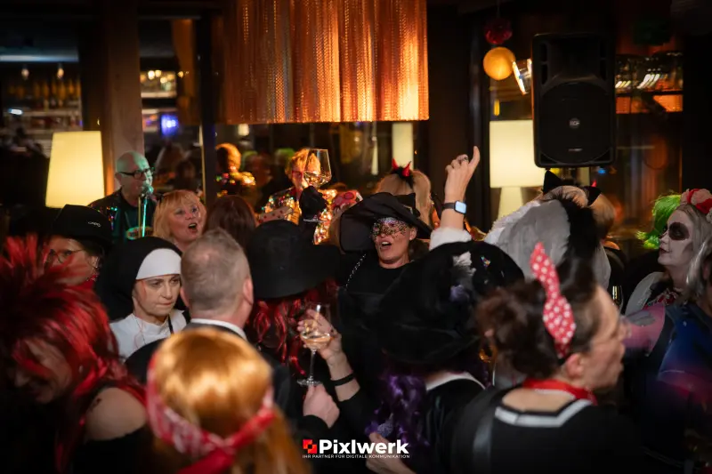 WEIBERFASCHING – Foto 40